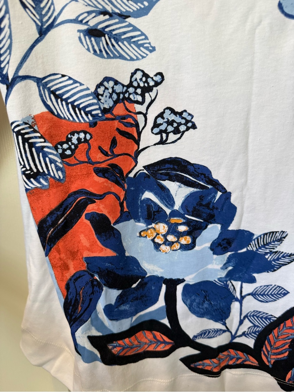 # Chico's XL Alabaster Floral Everyday 3/4 Sleeve Tee - Picture 5 of 8